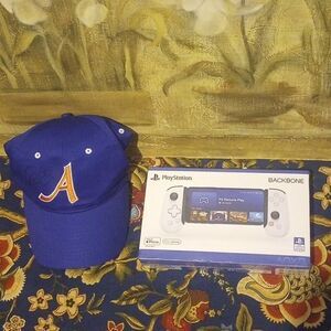 NWT PlayStation BackBone For An Apple Phone!*